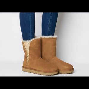 Uggs with zipper